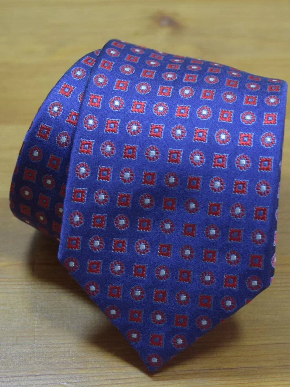 $550 BRIONI Navy Blue Red Aqua Geometric Medallion Handmade Italy Silk Neck Tie